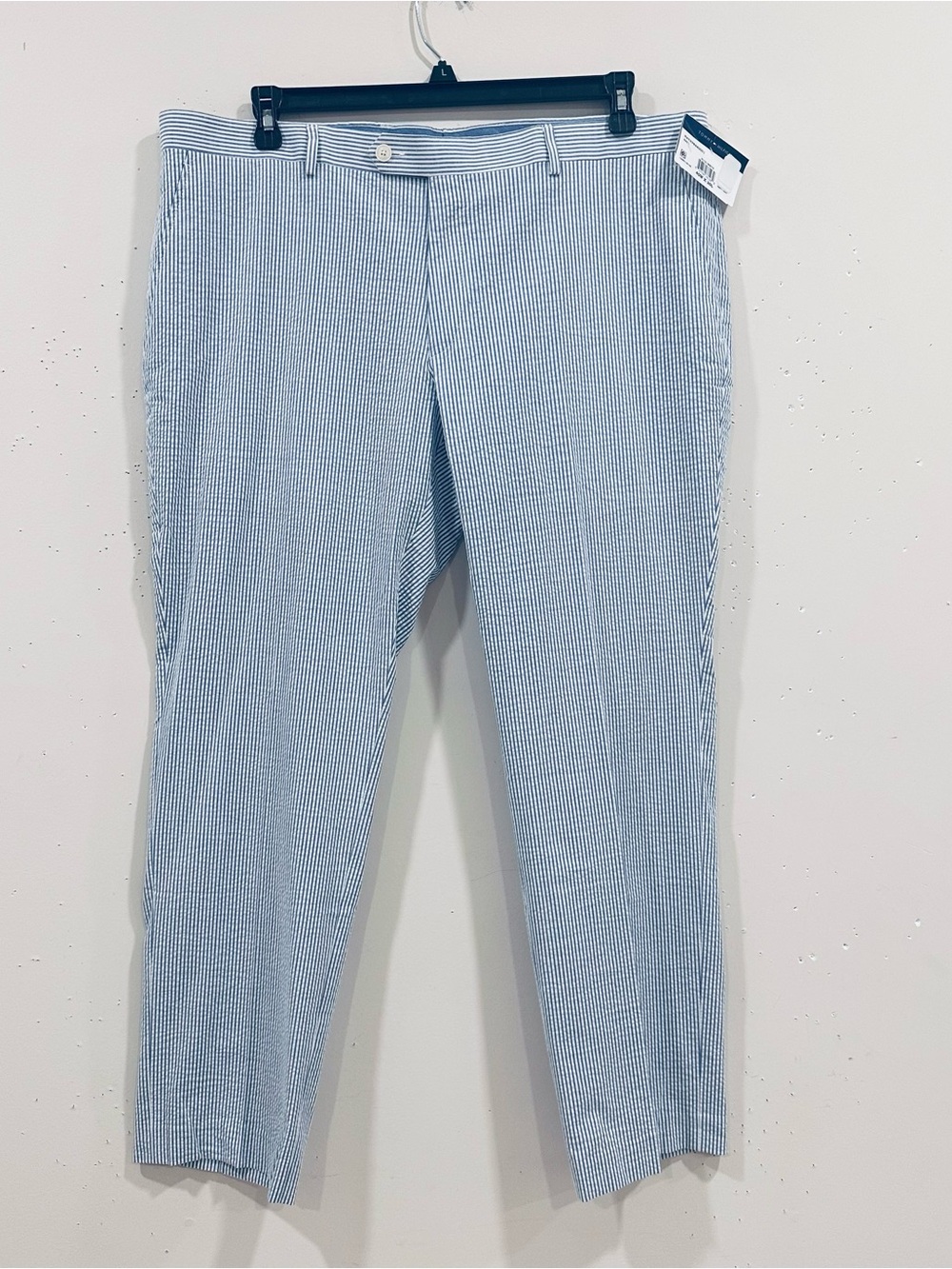 NWT Tommy Hilfiger Men's Seersucker Pants Size 40W x 30L Blue White Striped